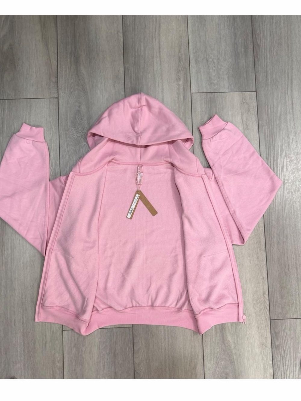 SKIMS Cotton Fleece Logo Classic Zip Up Hoodie in Pink. - Picture 2 of 8